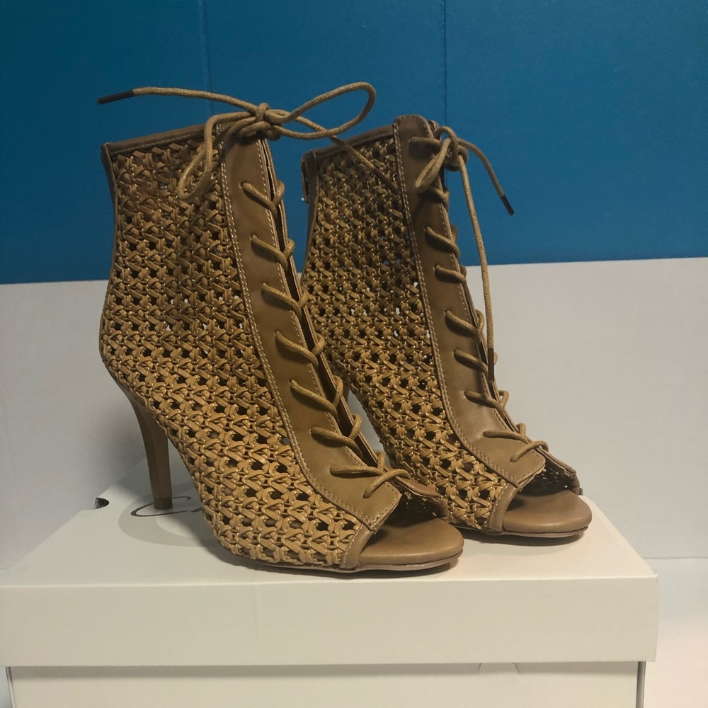 Women shoes